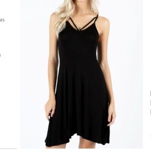 1 Left! Sleeveless V-strap flowy mini- black